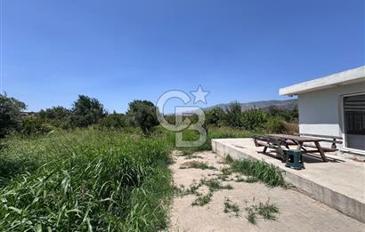 İZMİR MENEMEN YAHŞELLİDE EVİ VE BAHÇESİYLE EŞSİZ SATILIK ARSA