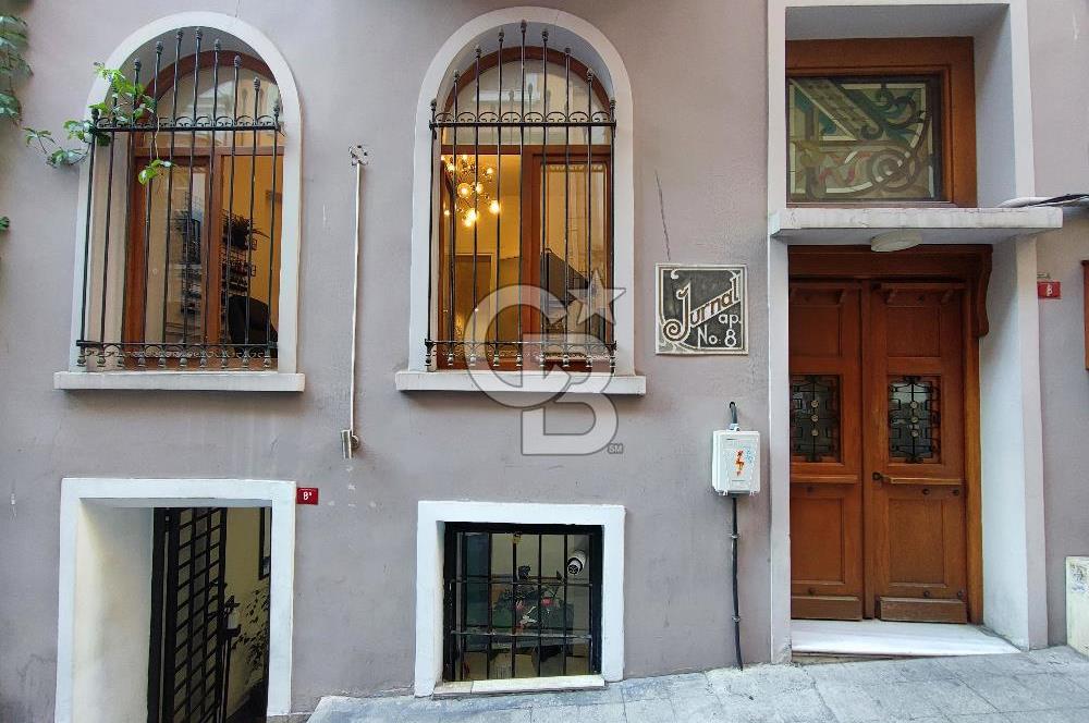 Beyoğlu Asmalı Mescit'te Kiralık Eşyalı 1+1 Daire