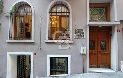 Beyoğlu Asmalı Mescit'te Kiralık Eşyalı 1+1 Daire
