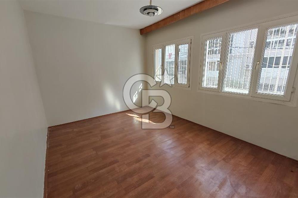 Karşıyaka Aksoy 3+1 Kilerli Kiralık Daire