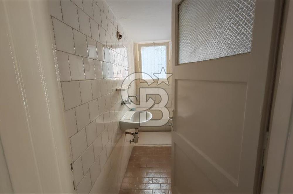 Karşıyaka Aksoy 3+1 Kilerli Kiralık Daire