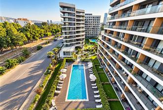 BORNOVA TRADE MARK Pİ SATILIK 1+1 LÜKS EŞYALI HAVUZ CEPHE - 3 - 373346