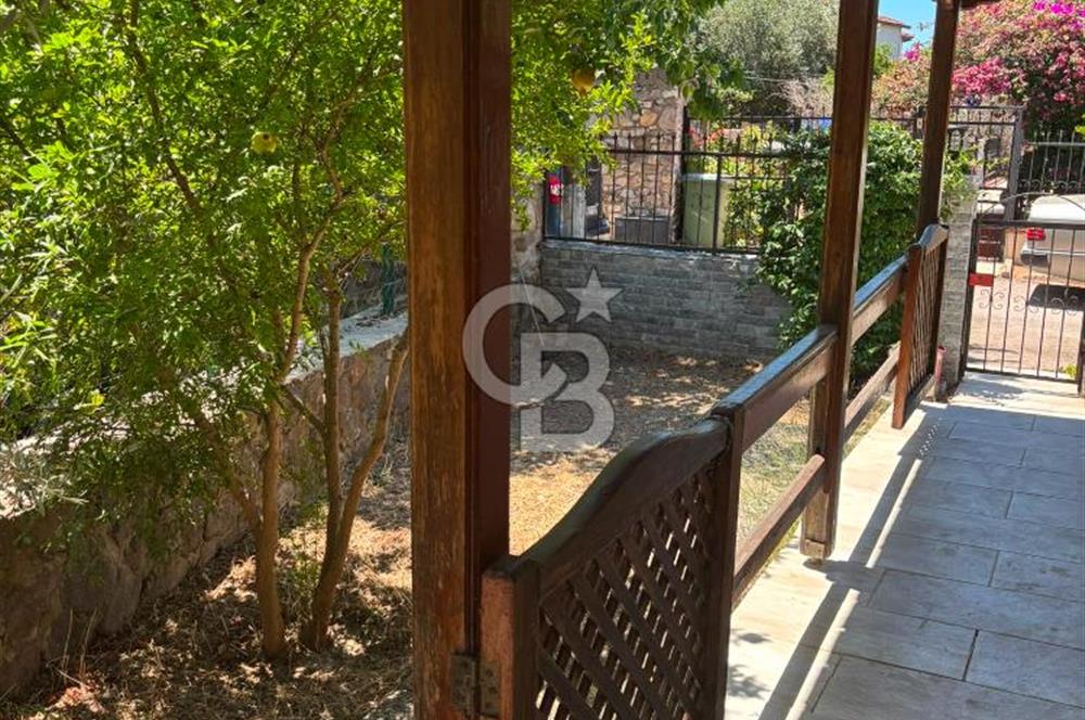 Çeşme'nin Balıkçı Kasabası Ildır'da Satılık Yazlık
