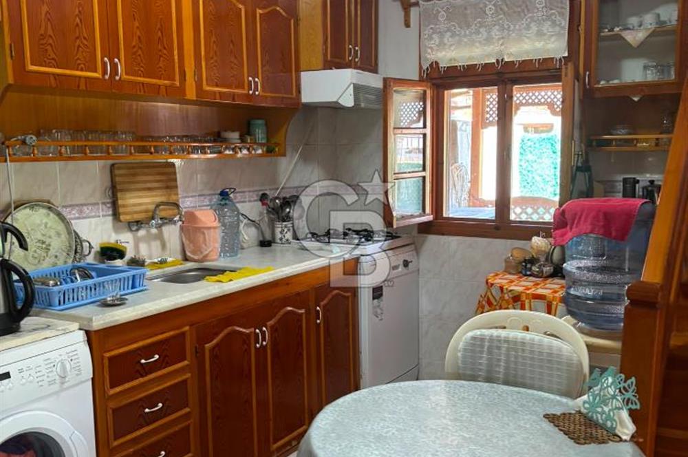 Çeşme'nin Balıkçı Kasabası Ildır'da Satılık Yazlık