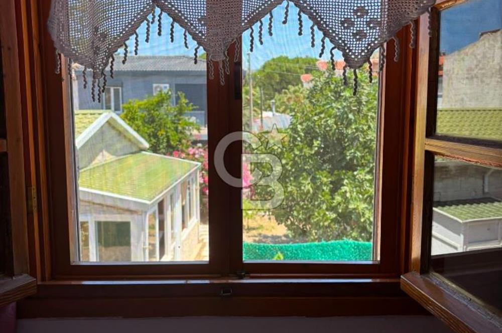 Çeşme'nin Balıkçı Kasabası Ildır'da Satılık Yazlık