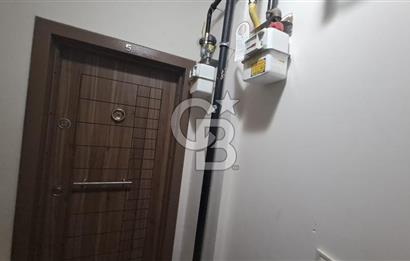İZBANA VE HASTANEYE YAKIN - EŞYALI, MASRAFSIZ SATILIK DAİRE