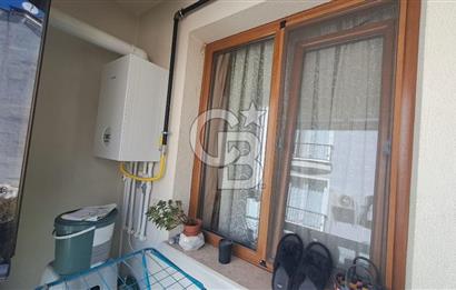 İZBANA VE HASTANEYE YAKIN - EŞYALI, MASRAFSIZ SATILIK DAİRE
