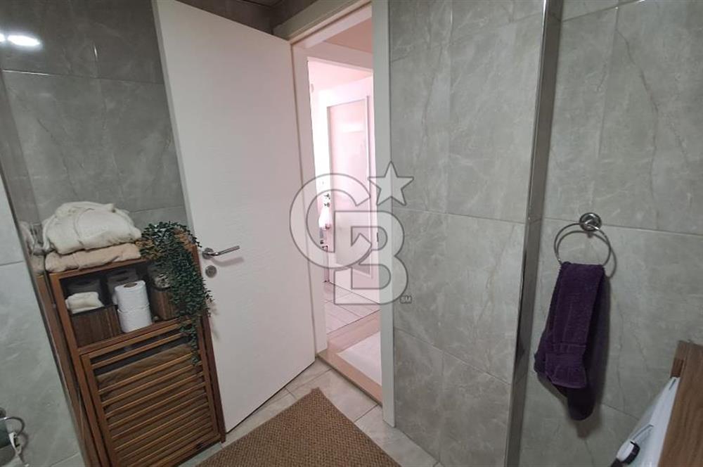 İZBANA VE HASTANEYE YAKIN - EŞYALI, MASRAFSIZ SATILIK DAİRE