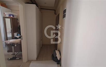 İZBANA VE HASTANEYE YAKIN - EŞYALI, MASRAFSIZ SATILIK DAİRE