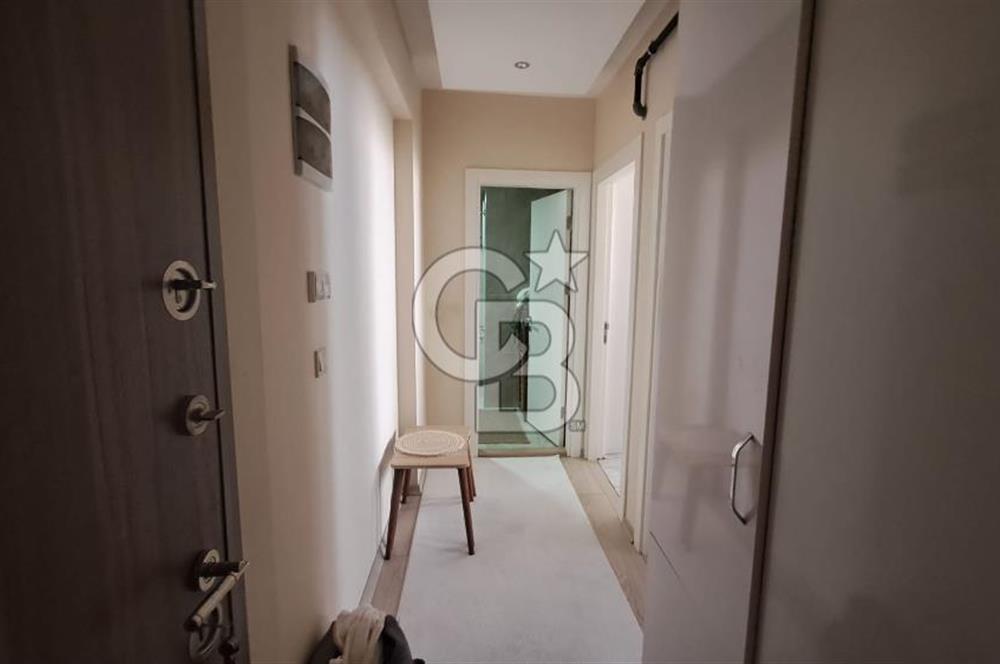 İZBANA VE HASTANEYE YAKIN - EŞYALI, MASRAFSIZ SATILIK DAİRE
