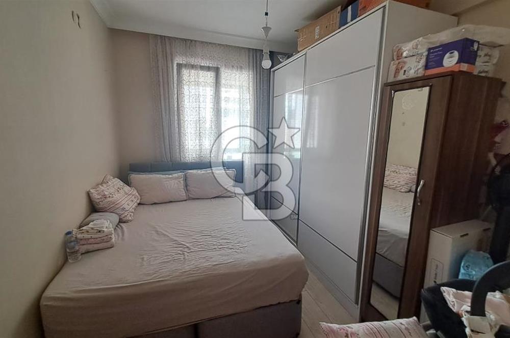 İZBANA VE HASTANEYE YAKIN - EŞYALI, MASRAFSIZ SATILIK DAİRE