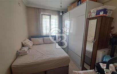 İZBANA VE HASTANEYE YAKIN - EŞYALI, MASRAFSIZ SATILIK DAİRE