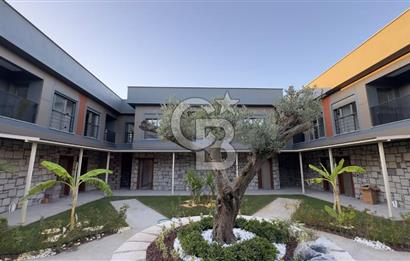DİKİLİ CUMHURİYETTE SİTE İÇİNDE | MODERN | DENİZE YAKIN VİLLA