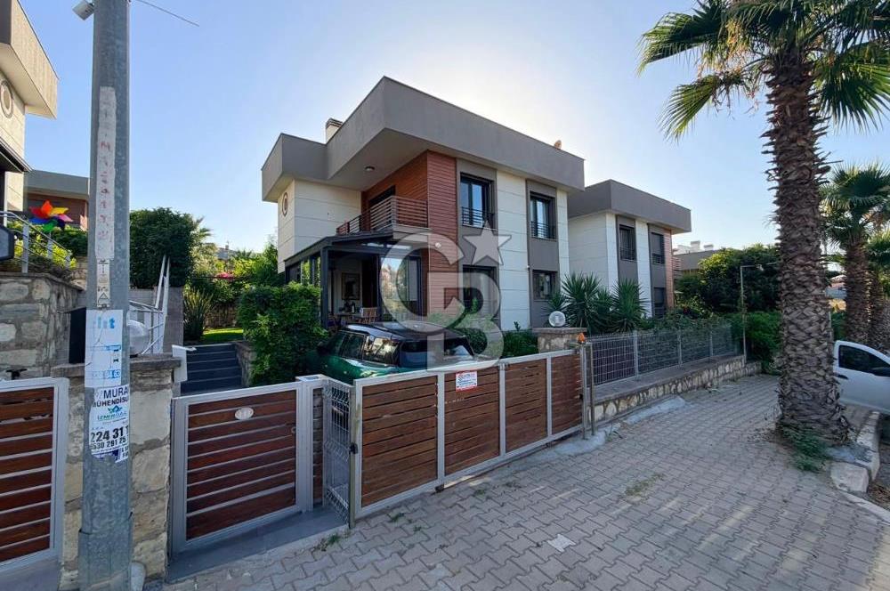 Güzelbahçe Kahramandere Okullar Bölgesinde Satılık Villa