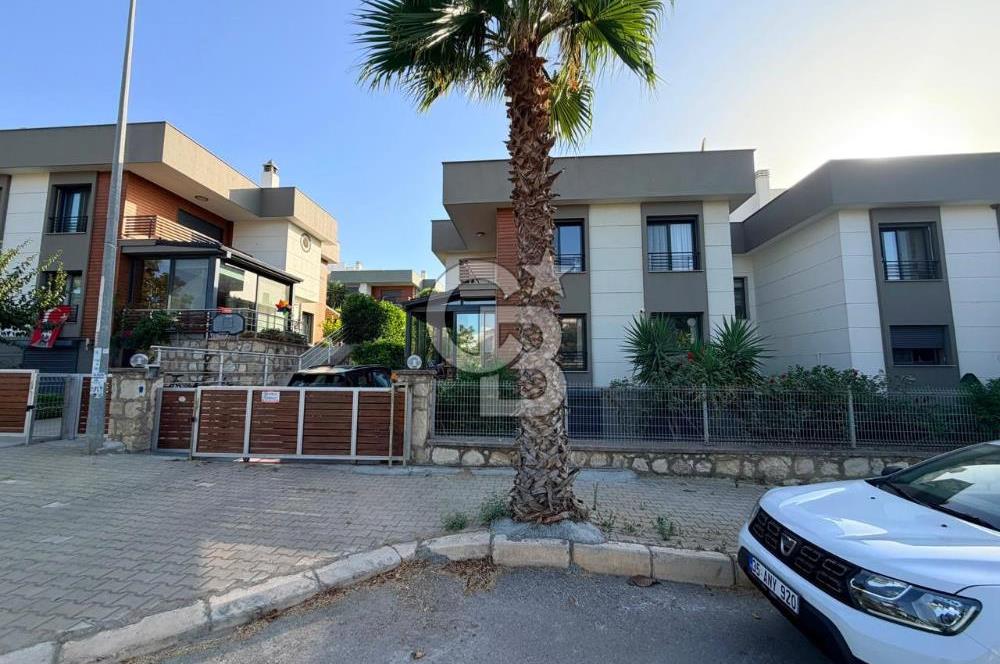 Güzelbahçe Kahramandere Okullar Bölgesinde Satılık Villa