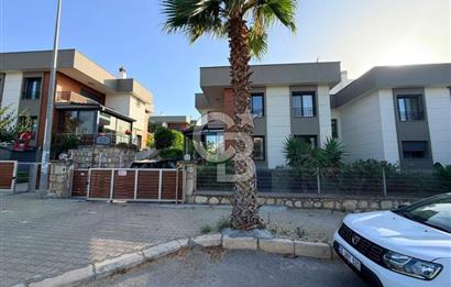 Güzelbahçe Kahramandere Okullar Bölgesinde Satılık Villa