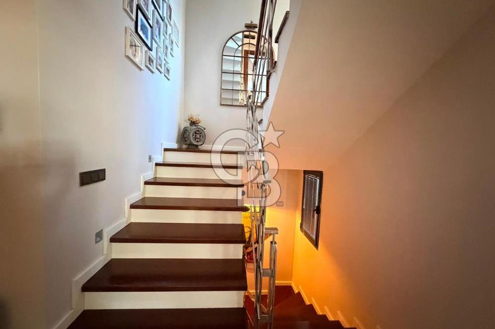 Güzelbahçe Kahramandere Okullar Bölgesinde Satılık Villa