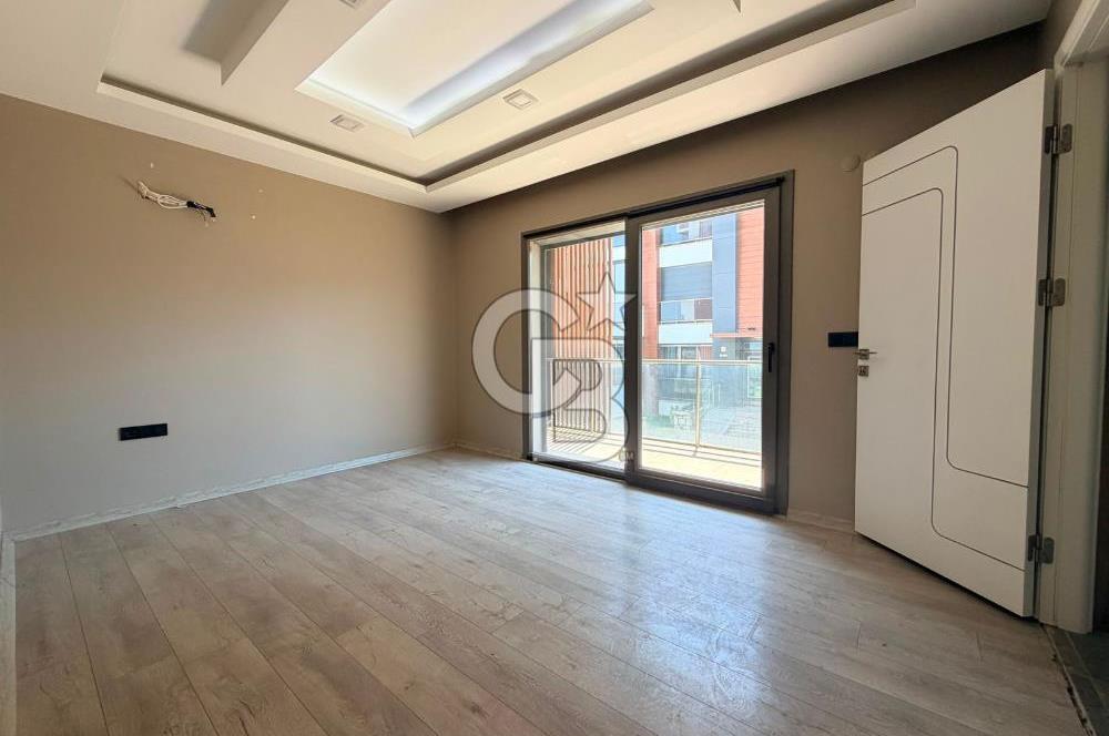 Güzelbahçe Yalı Mahallesi Deniz Manzaralı Satılık 3+1 Daire
