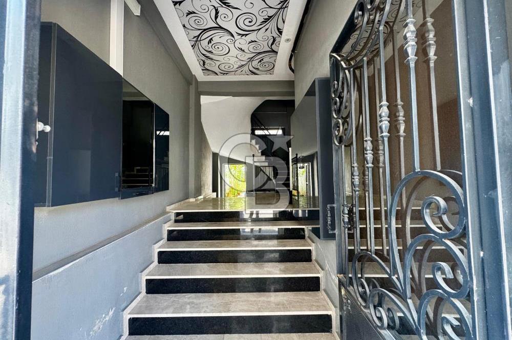 Buca Metroya 5dk. 2x120 m² Bahçeli Teraslı Sığınaklı Komple Bina