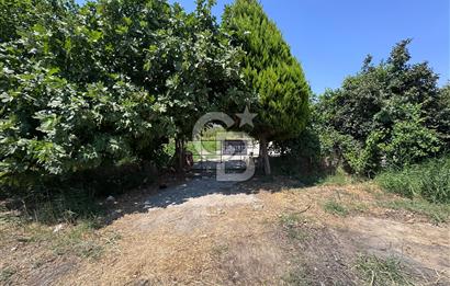 İZMİR MENEMEN YAHŞELLİDE EVİ VE BAHÇESİYLE EŞSİZ SATILIK ARSA