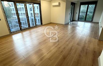 Üsküdar Validebağ Sitesi Koru Manzaralı Satılık 3+1 Daire