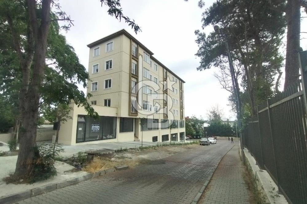 KİRALIK HADIMKÖY MERKEZDE HASTANE KARŞISI 110 M² TİCARİ DÜKKAN