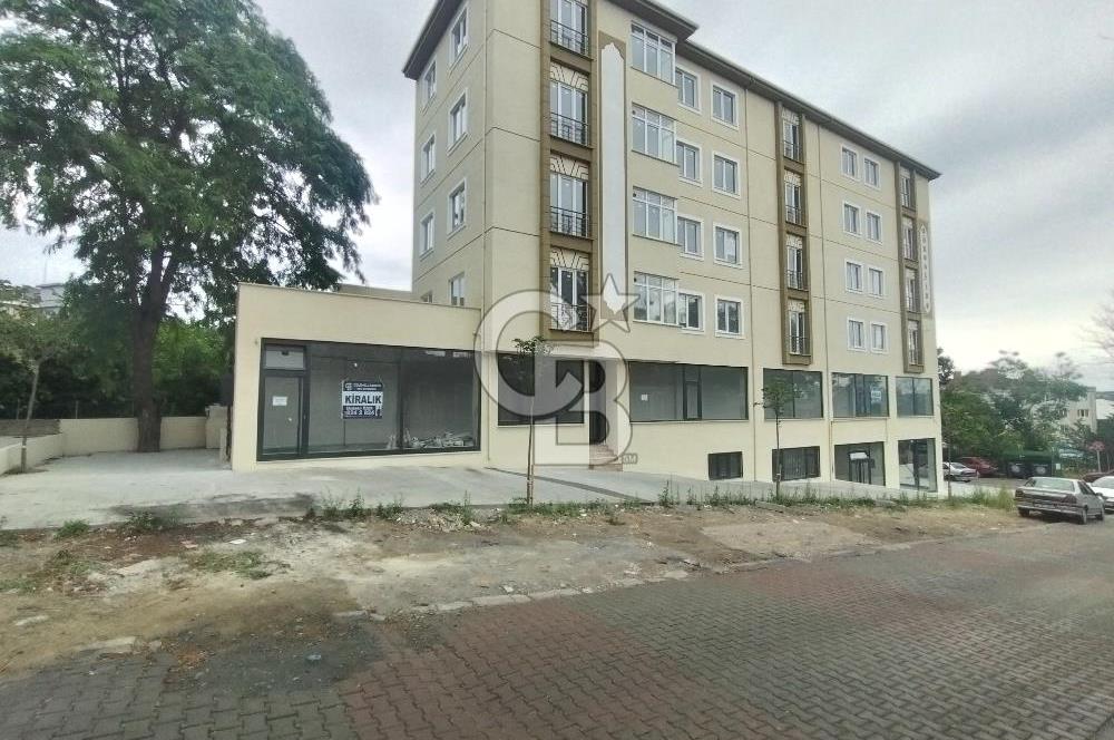 KİRALIK HADIMKÖY MERKEZDE HASTANE KARŞISI 110 M² TİCARİ DÜKKAN