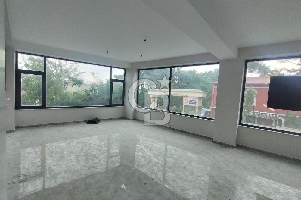 KİRALIK HADIMKÖY MERKEZDE HASTANE KARŞISI 110 M² TİCARİ DÜKKAN