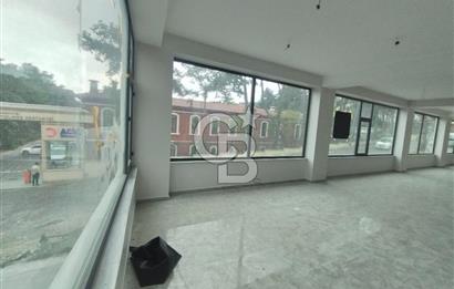 KİRALIK HADIMKÖY MERKEZDE HASTANE KARŞISI 110 M² TİCARİ DÜKKAN