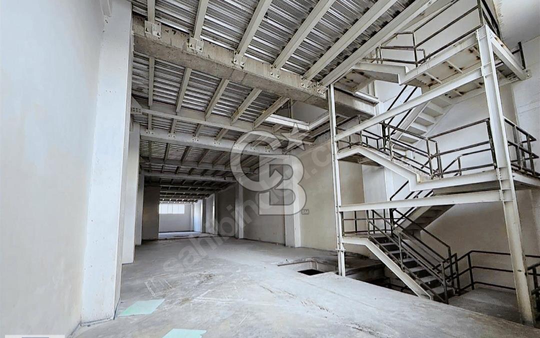 ESENYURT BULVAR9 SANAYİDE SATILIK 1500 MT2 ÜRETİM TESİSİ