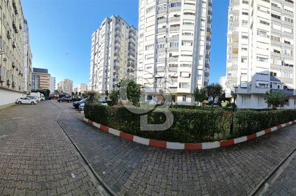 Seçkin Konaklar Sitesinde Deniz Manzaralı 3+1