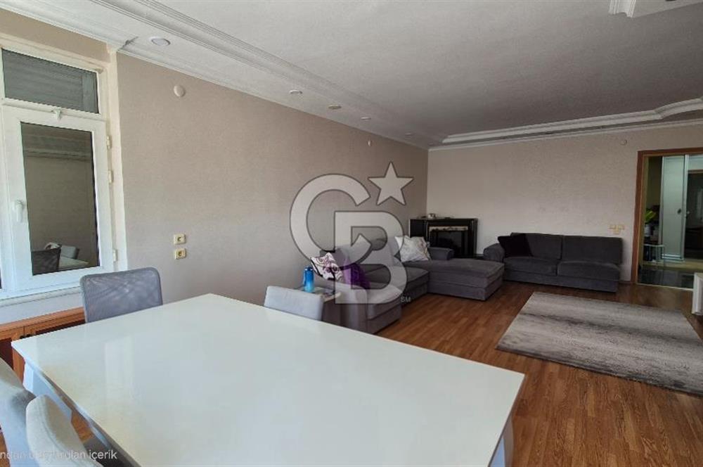 Seçkin Konaklar Sitesinde Deniz Manzaralı 3+1