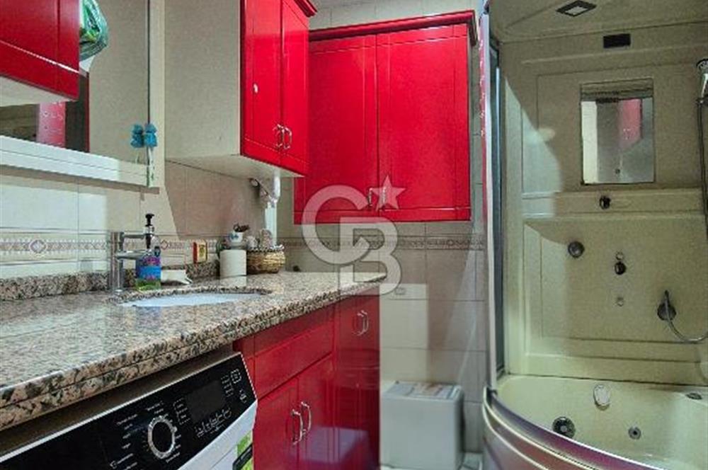 Seçkin Konaklar Sitesinde Deniz Manzaralı 3+1