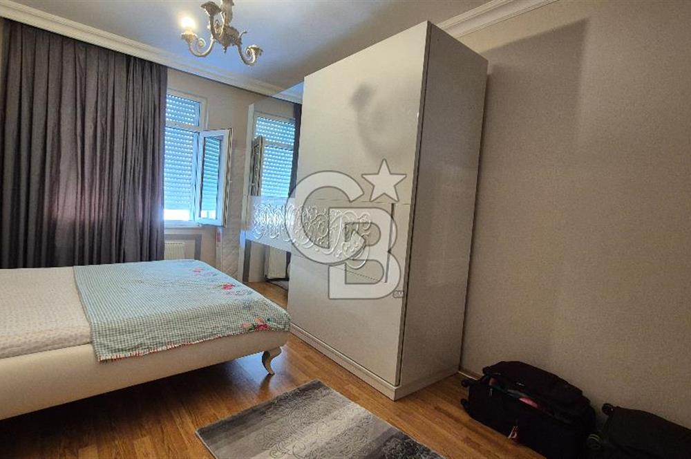 Seçkin Konaklar Sitesinde Deniz Manzaralı 3+1