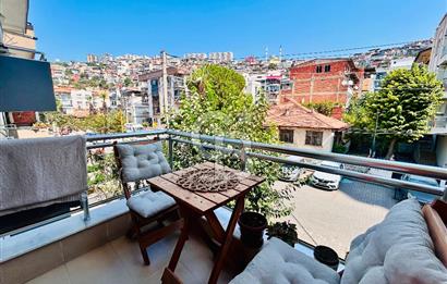 BAYRAKLI MERKEZİNDE SATILIK MASRAFSIZ ARA KAT DAİRE