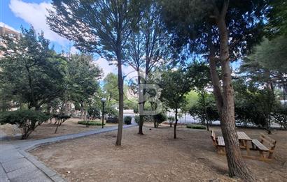 BAHÇEŞEHİR MERKEZDE YEŞİLLİKLER İÇİNDE MANZARALI 3+1 EŞYALI