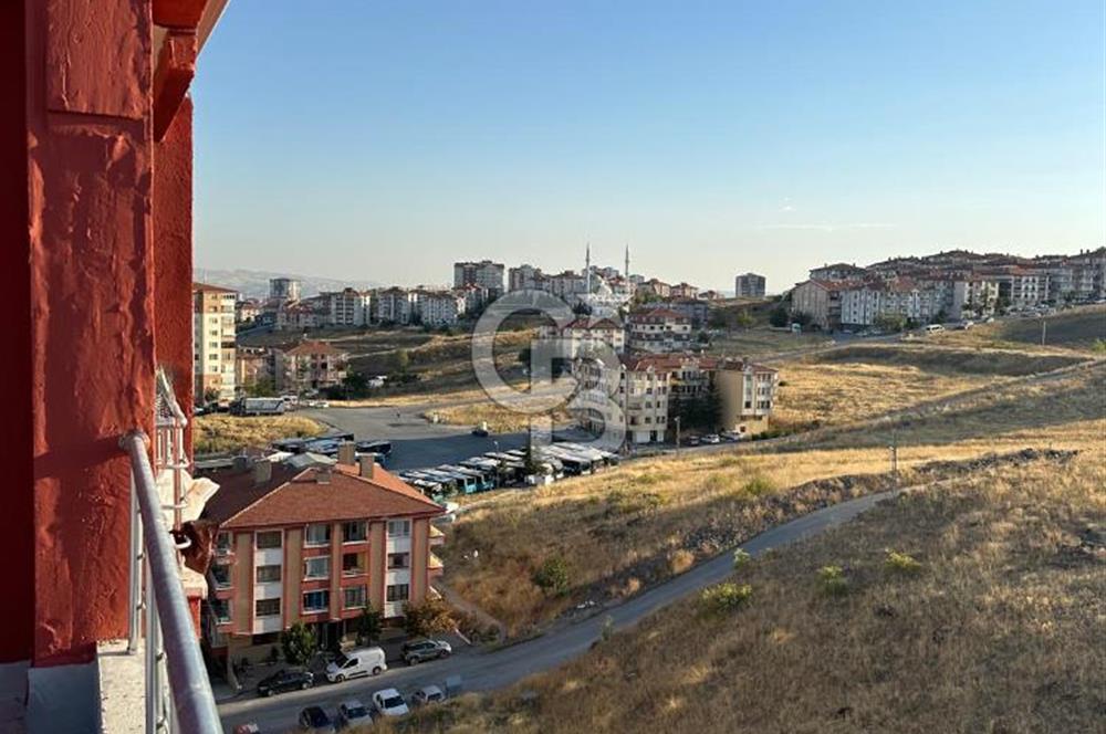 Pursaklar Karşıyaka'da Kiralık 5+1 Geniş Çatı Dubleksi