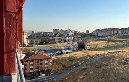 Pursaklar Karşıyaka'da Kiralık 5+1 Geniş Çatı Dubleksi