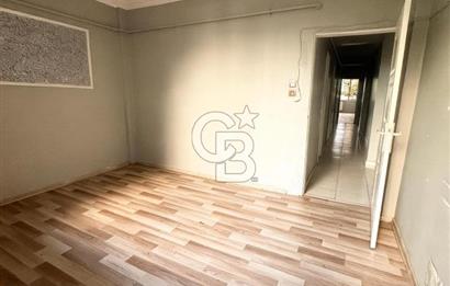 Ömer Hayyam caddesi üzerinde Satılık 2+1 Daire
