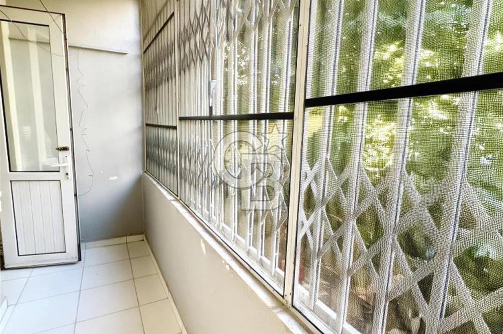 Ömer Hayyam caddesi üzerinde Satılık 2+1 Daire