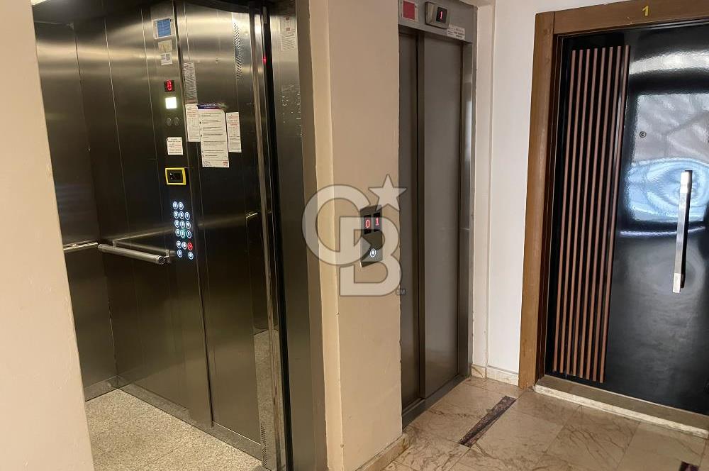 BAĞDAT CADDESİ YAKININDA BOŞ 2+1 60M2 NET DAİRE