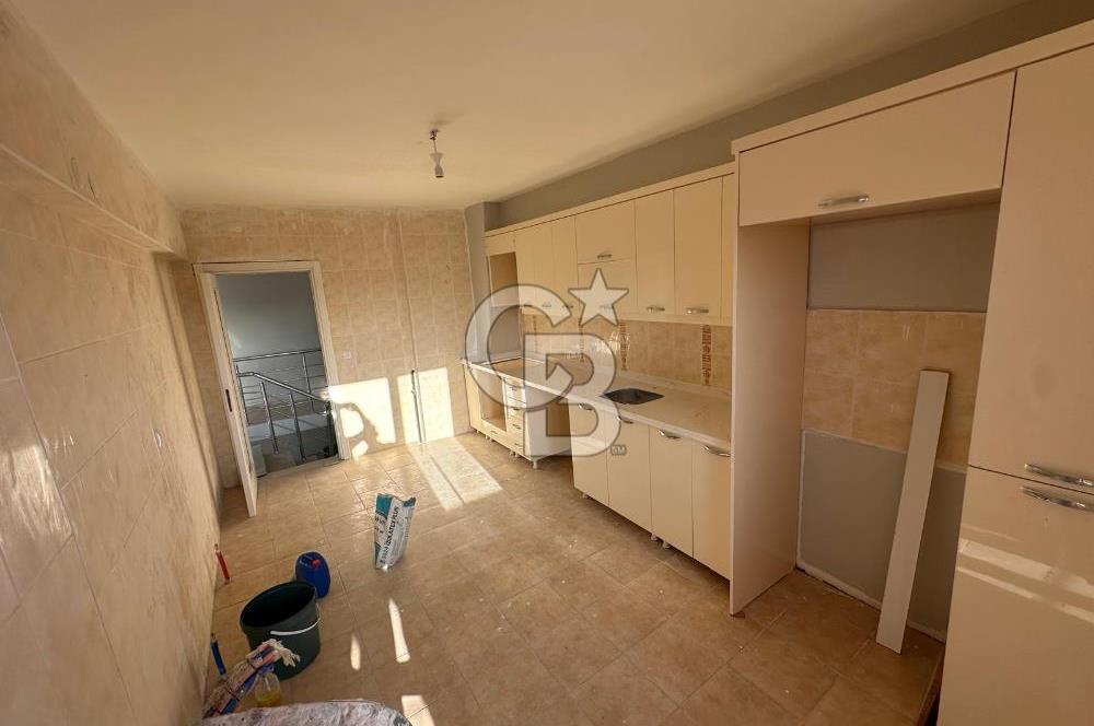 Pursaklar Karşıyaka'da Kiralık 5+1 Geniş Çatı Dubleksi