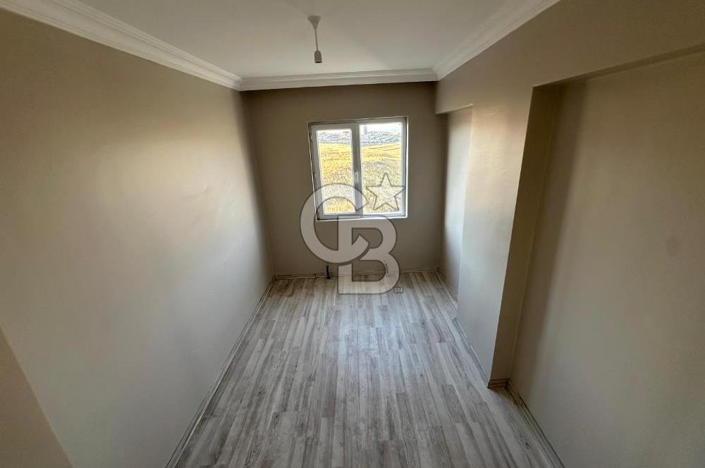 Pursaklar Karşıyaka'da Kiralık 5+1 Geniş Çatı Dubleksi