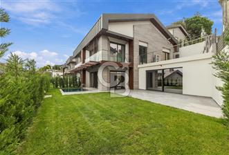 ZEKERİYAKÖY'DE DENİZ VE ORMAN MANZARALI SATILIK TRİPLEKS VİLLA - 1 - 373461