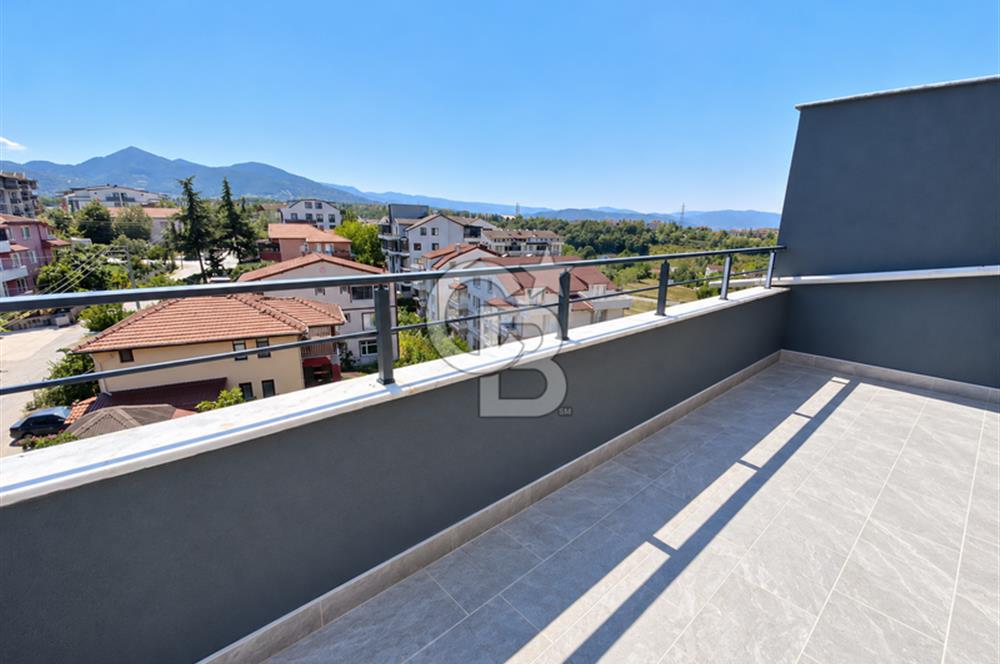 BAŞİSKELE YEŞİLYURT MAHALLESİ SATILIK SİTE İÇİ 2+1 DUBLEKS DAİRE