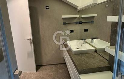 Tuzla Sahilde 275 m2 Havuzlu 4+2 Yeni Kiralık Triplex Villa