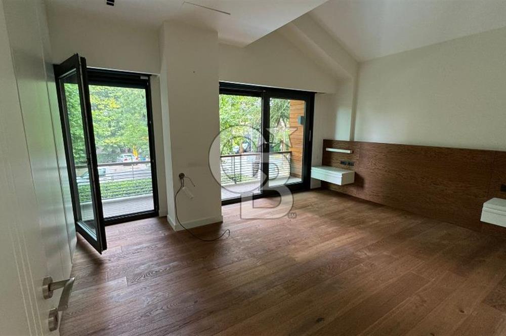 Tuzla Sahilde 275 m2 Havuzlu 4+2 Yeni Kiralık Triplex Villa