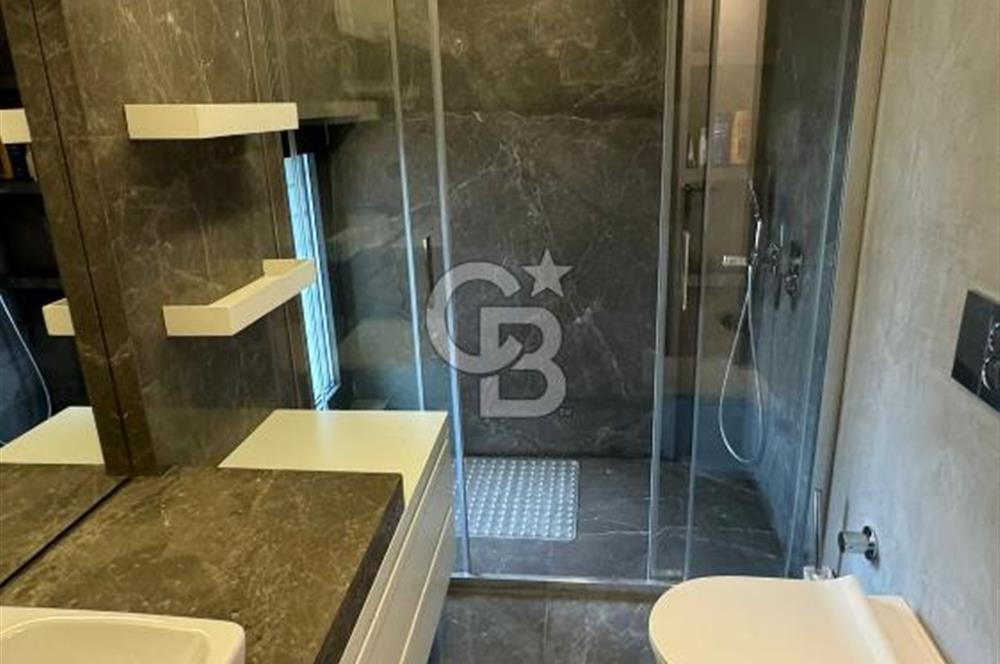 Tuzla Sahilde 275 m2 Havuzlu 4+2 Yeni Kiralık Triplex Villa