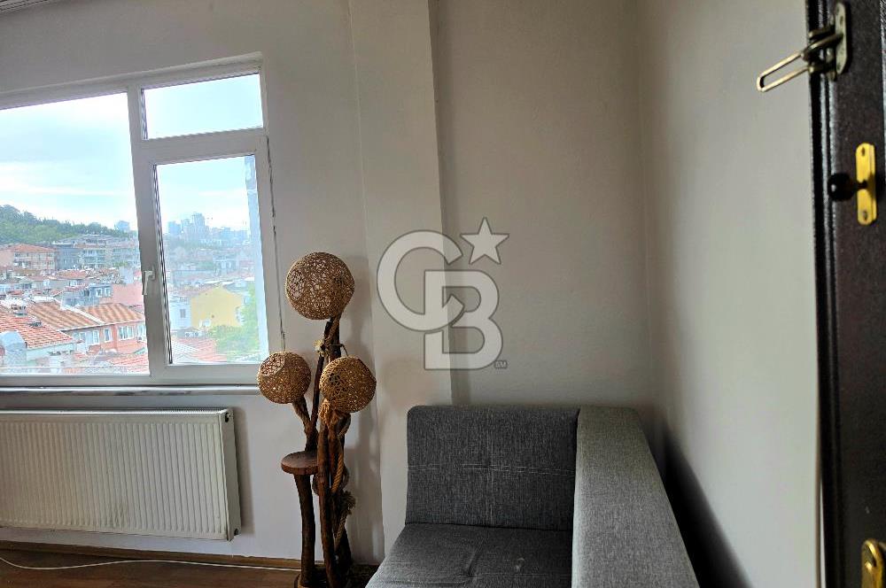 Ortaköy de Sahil ve Caddeye Yakın Ferah 2+1 Daire