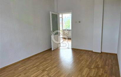 Ortaköy de Sahil ve Caddeye Yakın Ferah 2+1 Daire